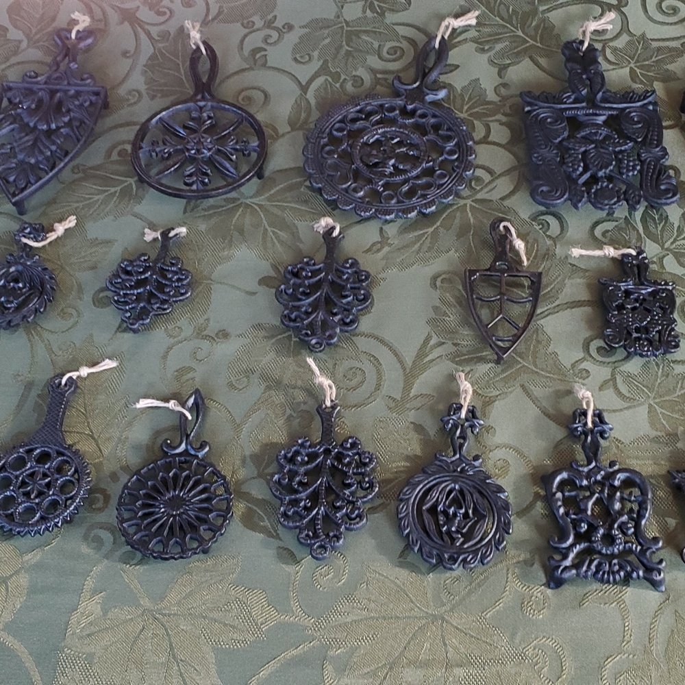 Trivets Collection 33 Pcs. Elegant Black Cast Iron Wall Accents